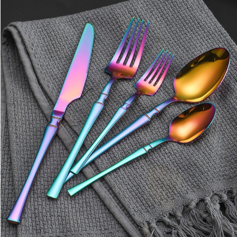 Set di posate colorate in acci - Kitchen Appliances Combo recensione e prezzo